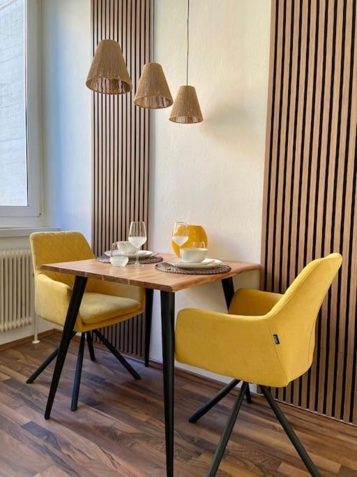 וינה Apartment C'Est La Vie מראה חיצוני תמונה