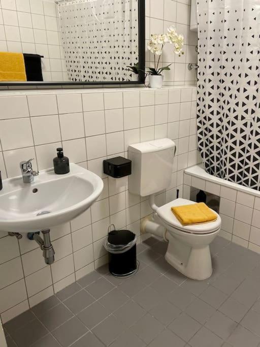 וינה Apartment C'Est La Vie מראה חיצוני תמונה